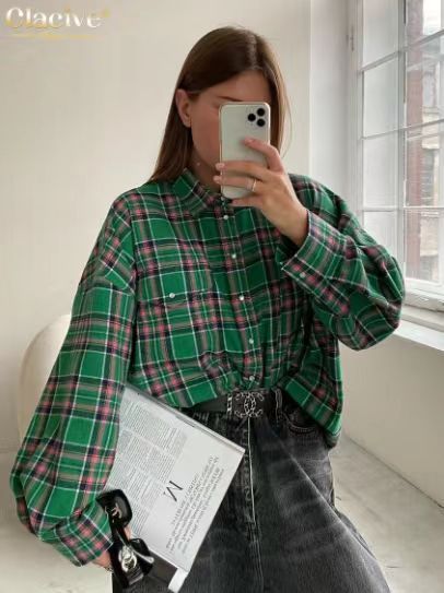 Angela | Oversized Plaid Shirt